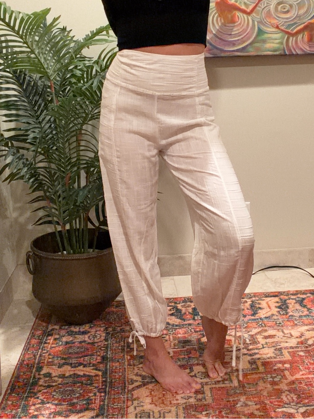 l*space Cream High-Waist Drawstring Ankle Pants